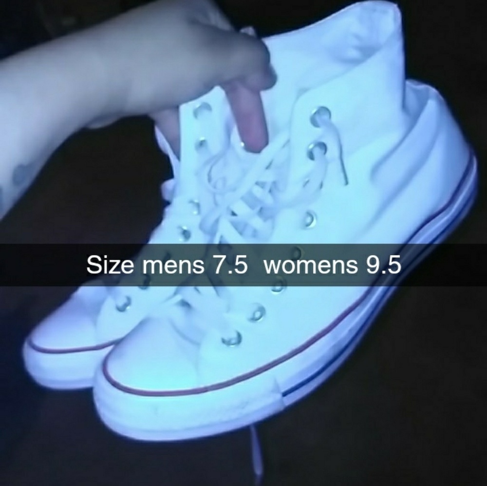 Unisex convers mens 7.5 and womens 9.5